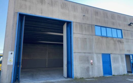 CAPANNONE A SCORZE’ DI 600 MQ